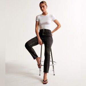 Abercrombie & Fitch The Mom High Rise Relaxed Straight Leg Distressed Black 26S